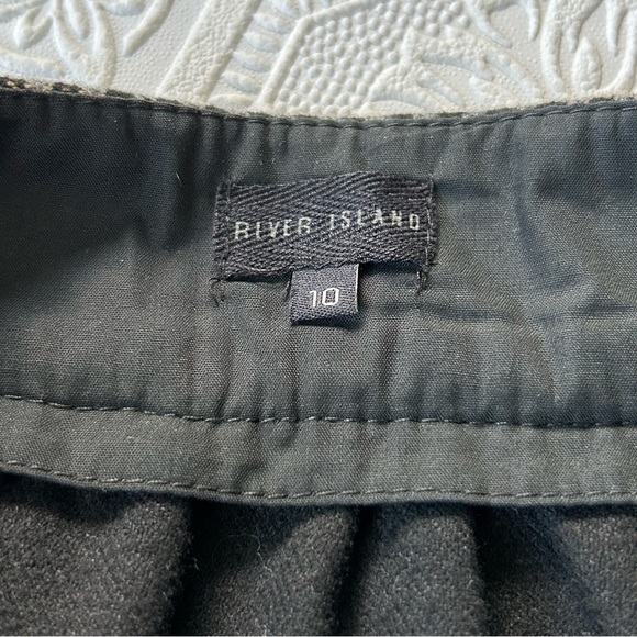 River Island Houndstooth Mini Skirt Sz 10 EUC - Picture 11 of 16